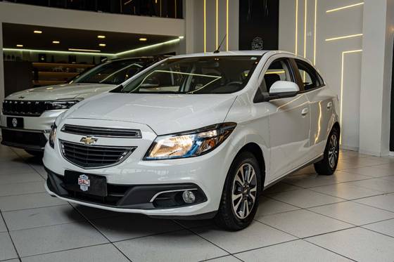 CHEVROLET ONIX 1.4 MPFI LTZ 8V FLEX 4P MANUAL