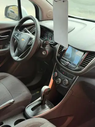 CHEVROLET-TRACKER-2018