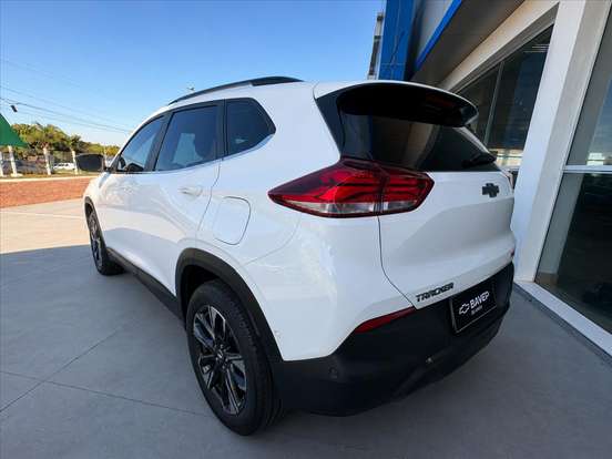 CHEVROLET-TRACKER-2024