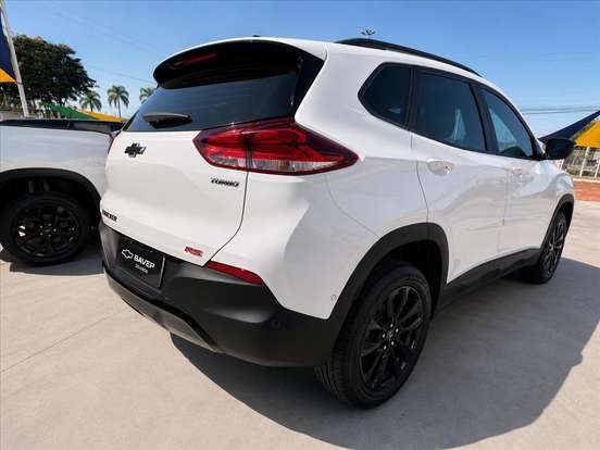 CHEVROLET-TRACKER-2023