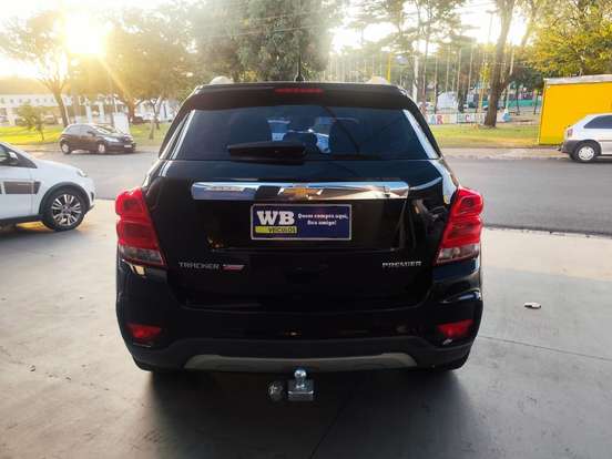 CHEVROLET-TRACKER-2018