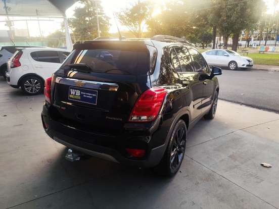 CHEVROLET-TRACKER-2018