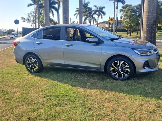 CHEVROLET ONIX 1.0 TURBO FLEX PLUS PREMIER AUTOMÁTICO