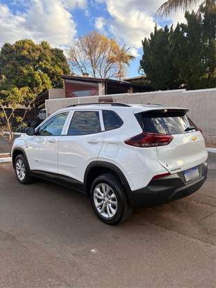 CHEVROLET-TRACKER-2022