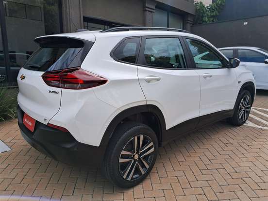 CHEVROLET-TRACKER-2024