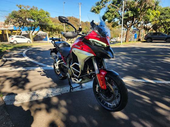 DUCATI MULTISTRADA 1200 V4 S 