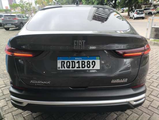 FIAT-FASTBACK-2023