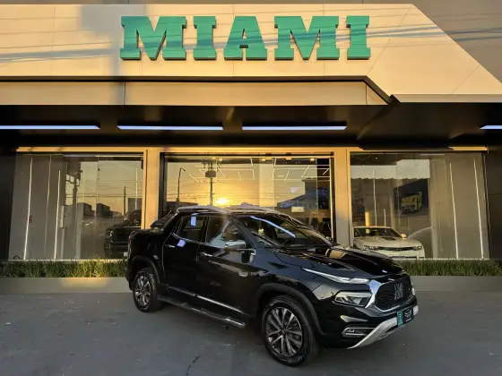 FIAT TORO 2.0 16V TURBO DIESEL RANCH 4WD AT9 FIAT TORO 2.0 16V TURBO DIESEL RANCH 4WD AT9