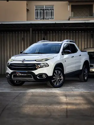 FIAT TORO 2.0 16V TURBO DIESEL VOLCANO 4WD AT9 FIAT TORO 2.0 16V TURBO DIESEL VOLCANO 4WD AT9