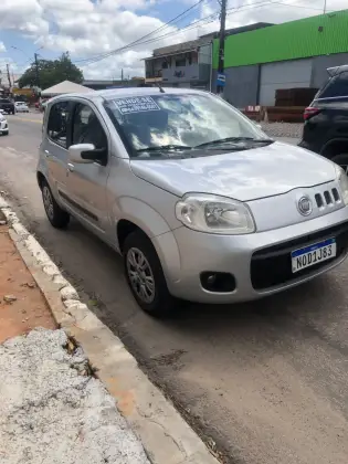 FIAT UNO 1.0 EVO VIVACE 8V FLEX 4P MANUAL