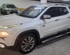 FIAT TORO 2.0 16V TURBO DIESEL RANCH 4WD AT9 FIAT TORO 2.0 16V TURBO DIESEL RANCH 4WD AT9