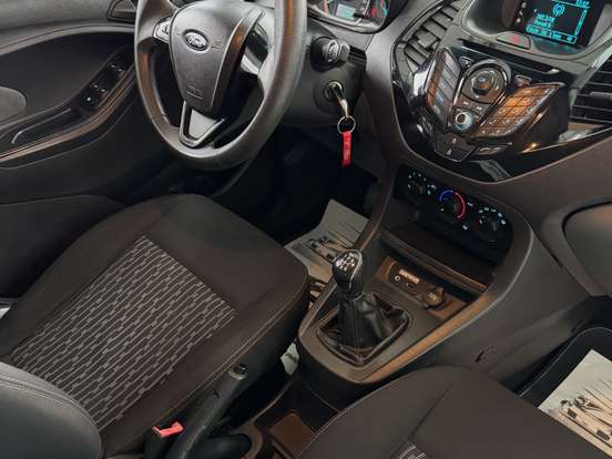 FORD-KA +-1.5 SIGMA FLEX SE MANUAL FORD-KA +-2015