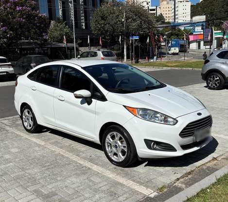 FORD-FIESTA-2014