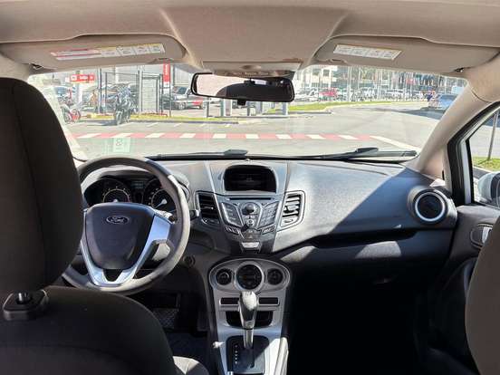 FORD-FIESTA-1.6 SE SEDAN 16V FLEX 4P POWERSHIFT FORD-FIESTA-2014