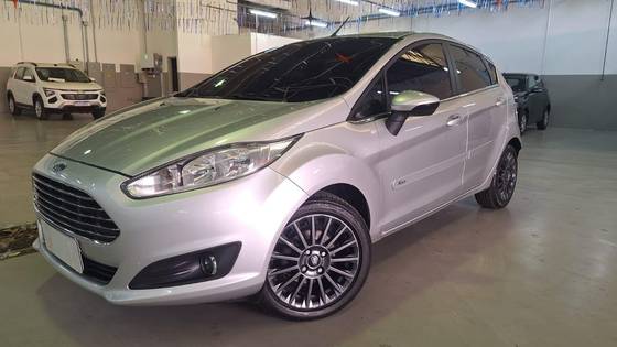 FORD FIESTA 1.6 TITANIUM HATCH 16V FLEX 4P MANUAL