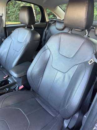 FORD-FOCUS-2017
