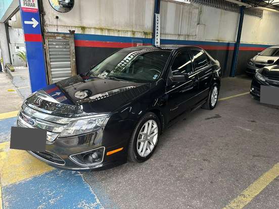 FORD-FUSION-2010