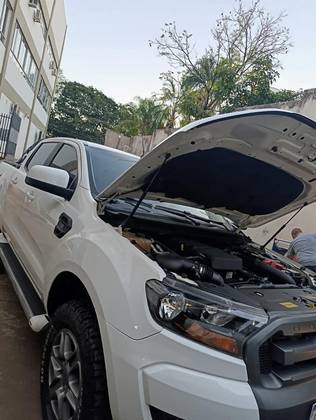 FORD RANGER 2.2 XLS 4X2 CD 16V DIESEL 4P AUTOMÁTICO