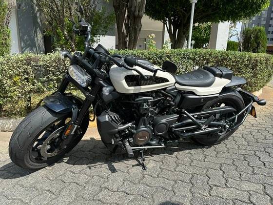 HARLEY-DAVIDSON SPORTSTER S 
