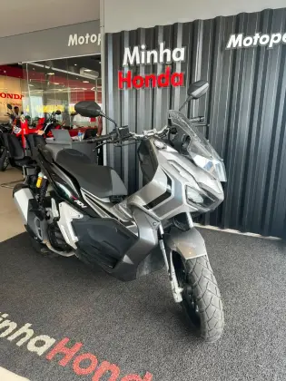 HONDA ADV 