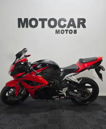 HONDA-CBR 600RR-2010