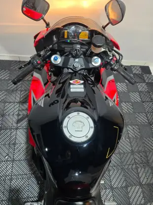 HONDA-CBR 600RR-2010