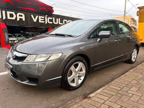 HONDA CIVIC 1.8 LXS 16V FLEX 4P AUTOMÁTICO