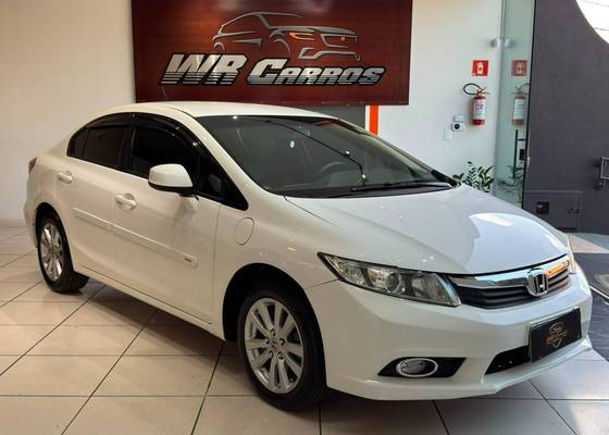 HONDA CIVIC 1.8 LXS 16V FLEX 4P AUTOMÁTICO