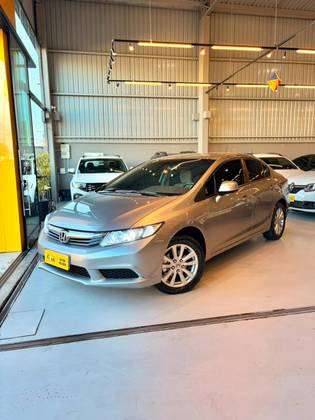 HONDA CIVIC 1.8 LXS 16V FLEX 4P AUTOMÁTICO