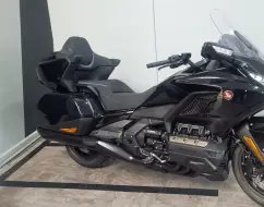 HONDA GL 1800 GOLD WING TOUR HONDA GL 1800 GOLD WING TOUR