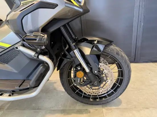 HONDA-X-ADV-2024