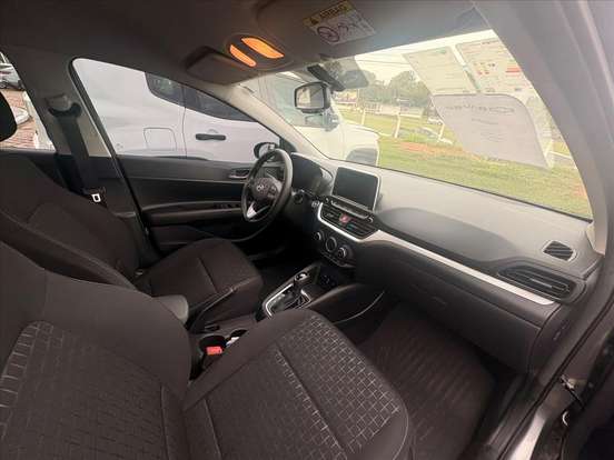HYUNDAI-HB20-2025