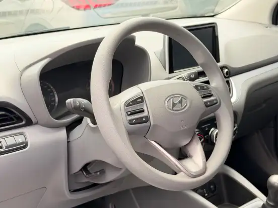 HYUNDAI-HB20S-1.0 12V FLEX COMFORT MANUAL HYUNDAI-HB20S-2025