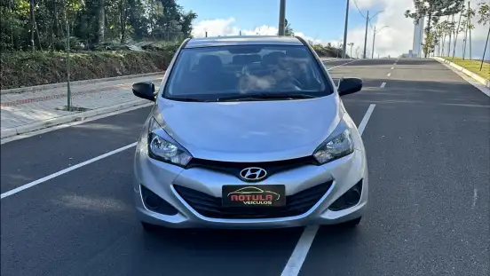 HYUNDAI-HB20S-2013