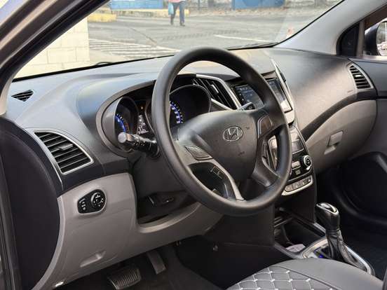 HYUNDAI-HB20S-2017