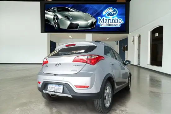 HYUNDAI-HB20X-1.6 16V PREMIUM FLEX 4P AUTOMÁTICO HYUNDAI-HB20X-2015