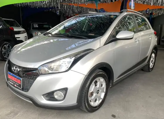 HYUNDAI HB20X 1.6 16V STYLE FLEX 4P AUTOMÁTICO HYUNDAI HB20X 1.6 16V STYLE FLEX 4P AUTOMÁTICO
