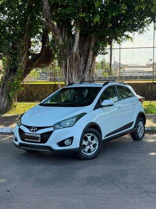 HYUNDAI HB20X 1.6 16V STYLE FLEX 4P AUTOMÁTICO
