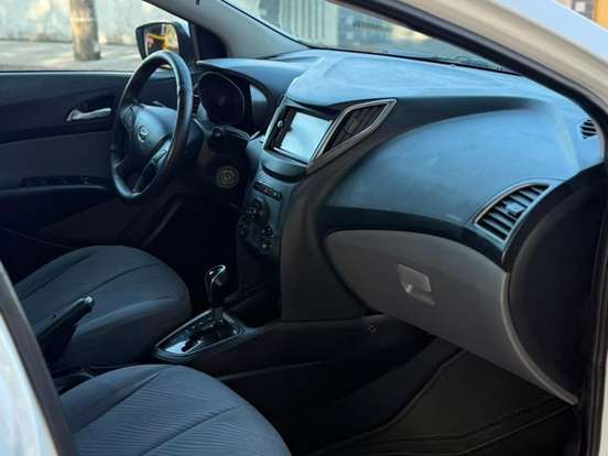 HYUNDAI-HB20X-1.6 16V STYLE FLEX 4P AUTOMÁTICO HYUNDAI-HB20X-2013