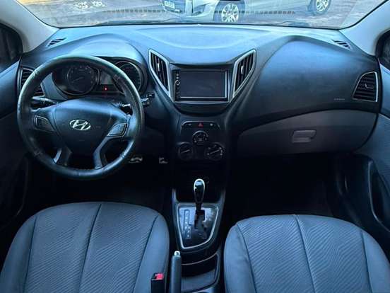 HYUNDAI-HB20X-1.6 16V STYLE FLEX 4P AUTOMÁTICO HYUNDAI-HB20X-2013