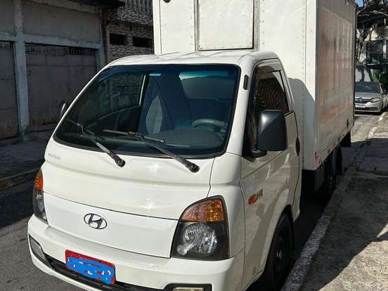 HYUNDAI-HR-2.5 LONGO SEM CAÇAMBA 4X2 16V 130CV TURBO INTERCOOLER DIESEL 2P MANUAL HYUNDAI-HR-2016