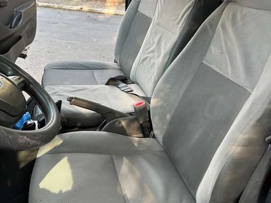 HYUNDAI-HR-2.5 LONGO SEM CAÇAMBA 4X2 16V 130CV TURBO INTERCOOLER DIESEL 2P MANUAL HYUNDAI-HR-2016