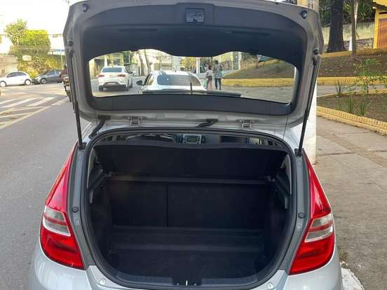 HYUNDAI-I30-2.0 MPI 16V GASOLINA 4P AUTOMÁTICO HYUNDAI-I30-2010