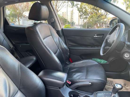 HYUNDAI-I30-2.0 MPI 16V GASOLINA 4P AUTOMÁTICO HYUNDAI-I30-2010