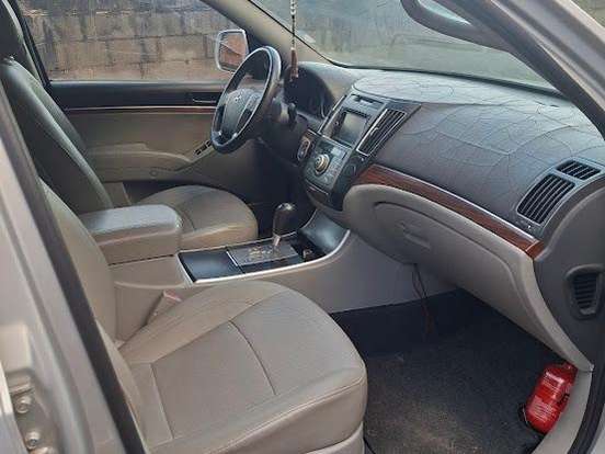 HYUNDAI-VERACRUZ-3.8 GLS 4WD 4X4 V6 24V GASOLINA 4P AUTOMÁTICO HYUNDAI-VERACRUZ-2010