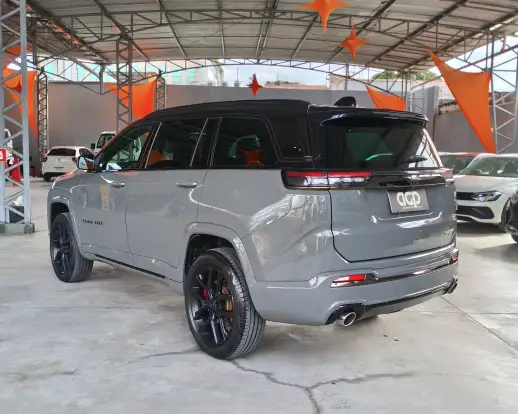 JEEP-COMMANDER-2024