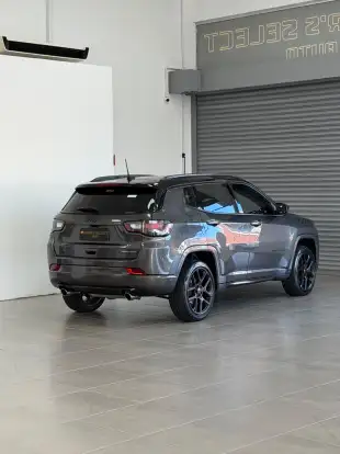 JEEP-COMPASS-2.0 HURRICANE 4 TURBO GASOLINA BLACKHAWK AT9 JEEP-COMPASS-2024