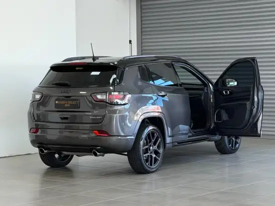 JEEP-COMPASS-2.0 HURRICANE 4 TURBO GASOLINA BLACKHAWK AT9 JEEP-COMPASS-2024