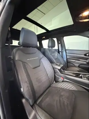 JEEP-COMPASS-2.0 HURRICANE 4 TURBO GASOLINA BLACKHAWK AT9 JEEP-COMPASS-2024