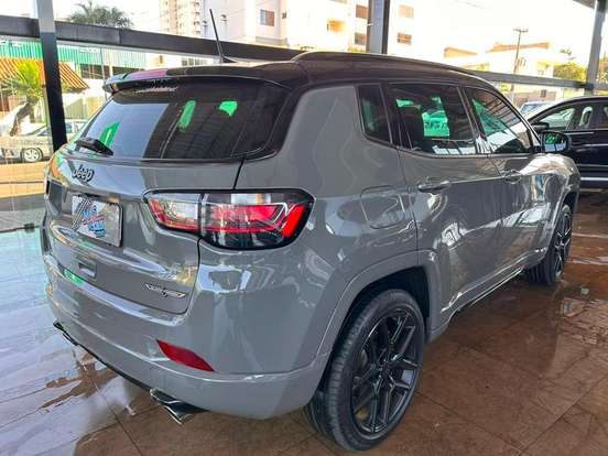 JEEP-COMPASS-2.0 HURRICANE 4 TURBO GASOLINA BLACKHAWK AT9 JEEP-COMPASS-2024